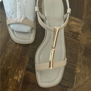 Sanctuary Women's Beige Sandals with Gold Accent